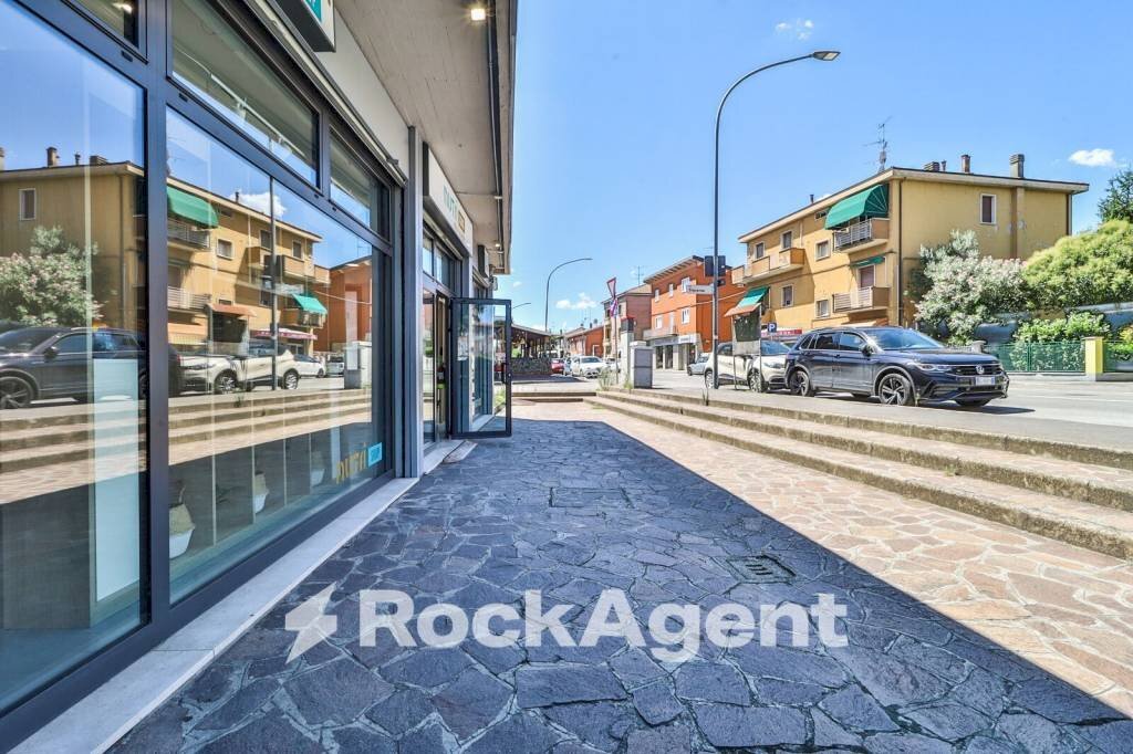 Zona - Negozio via del Triumvirato, 89/A, Bologna (zona Borgo Panigale) - foto 1