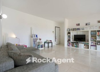 Salone - Appartamento via Madonna della Neve, 5, Bergamo - foto 5