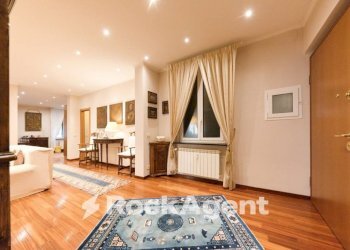 Ingresso - Three-room apartment via Paolo Giacometti, Genova (neighborhood Marassi) - photo 4