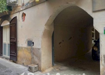 Cortile interno - Monolocale via Mazzini, 22, Sarno - foto 3
