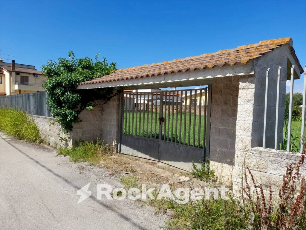 Box auto - Building land via Tirso, Nettuno - photo 1