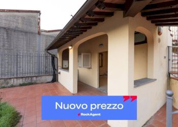 Veranda - Ufficio via Dionisio Anzilotti, 8, Pescia - foto 1