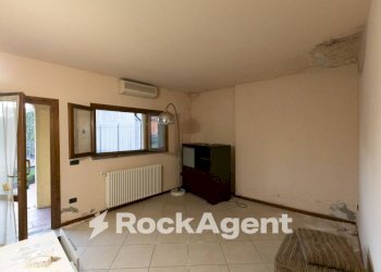 Stanza non arredata - Ufficio via Dionisio Anzilotti, 8, Pescia - foto 7