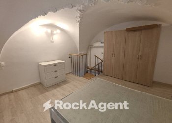 Camera da letto - Two-room apartment via Aloi, 36, Catania - photo 9