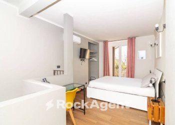 Camera da letto - Bilocale corso Emilia, 33, Torino (zona Aurora) - foto 11