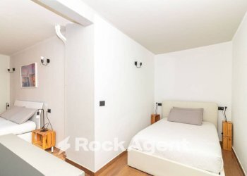 Camera da letto - Bilocale corso Emilia, 33, Torino (zona Aurora) - foto 10