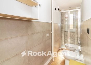 Bagno - Bilocale corso Emilia, 33, Torino (zona Aurora) - foto 15