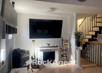 Salone - Villa a Schiera via Sortino, 19, Roma - foto 3