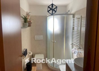 Bagno - Villa a Schiera via Sortino, 19, Roma - foto 12