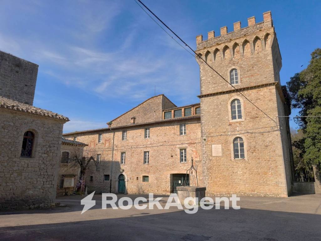 Facciata - Stable - Palace Località Morruzze, 14, Baschi - photo 1