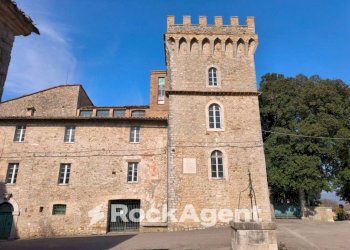 Facciata - Stable - Palace Località Morruzze, 14, Baschi - photo 18