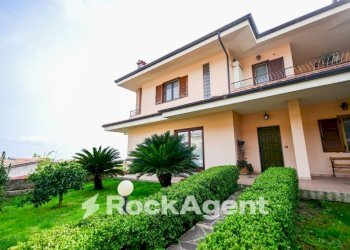 Facciata - Villa via Philadelphia, 17, Satriano - foto 36