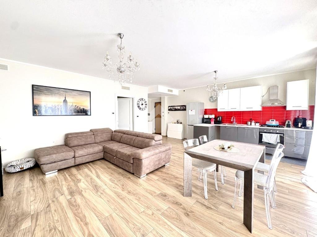 Trilocale Via Borgo Vecchio, Carignano - foto 1