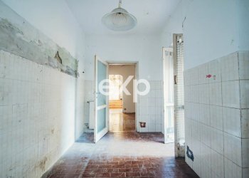 Three-room apartment Via dei Villini, Como - photo 23