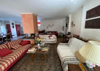 Four-room apartment Via Circonvallazione 32, Verrès - photo 9