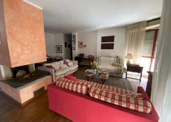 Four-room apartment Via Circonvallazione 32, Verrès - photo 11