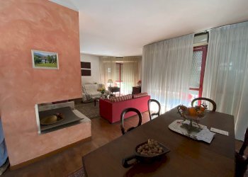 Four-room apartment Via Circonvallazione 32, Verrès - photo 13