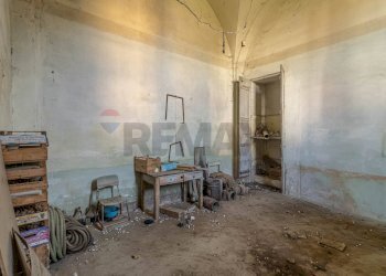 Casale Via San Pietro, 69 
 Trino, Trino - photo 17