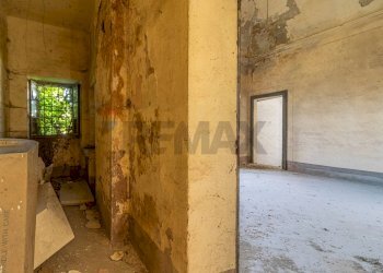 Casale Via San Pietro, 69 
 Trino, Trino - photo 37