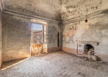 Casale Via San Pietro, 69 
 Trino, Trino - photo 47