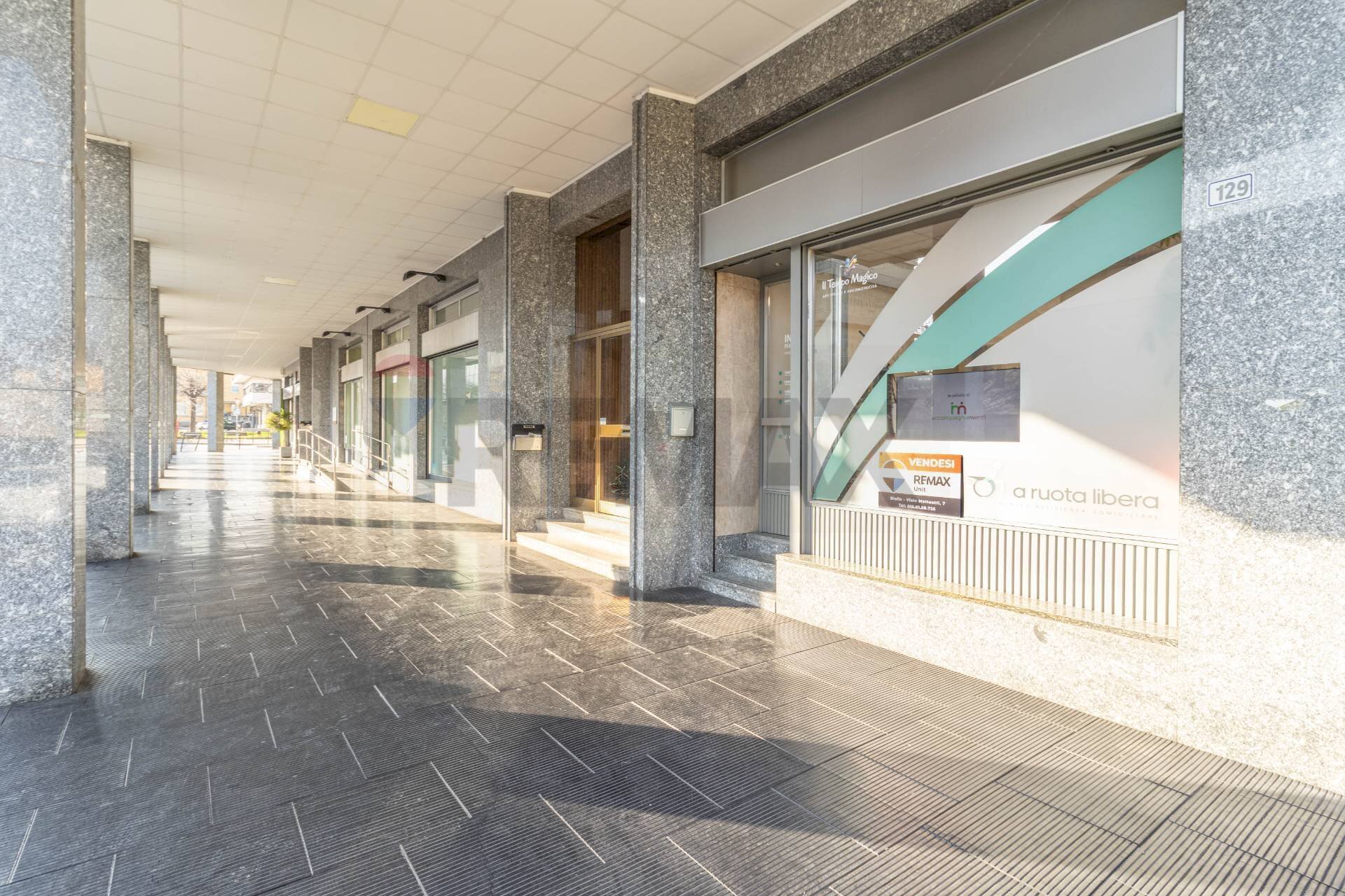 Negozio Via Milano, 129 
 Vigliano Biellese, Vigliano Biellese - foto 2