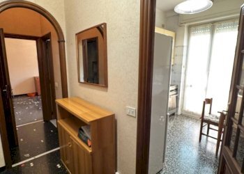 Bilocale Genova (zona Sestri Ponente) - foto 4