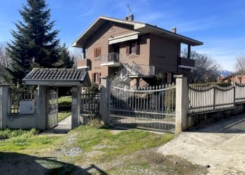 Villa Str. Biellese, Trana - foto 1