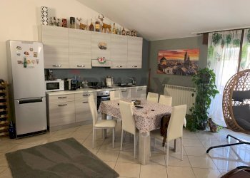 Bilocale Via Drione, 48 
 Casazza, Casazza - foto 1