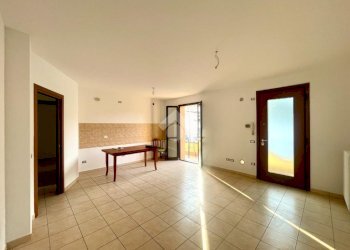 Quadrilocale Via provinciale feltresca nord, Montecalvo in Foglia - foto 1