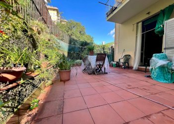 Trilocale Genova (zona Pegli) - foto 2