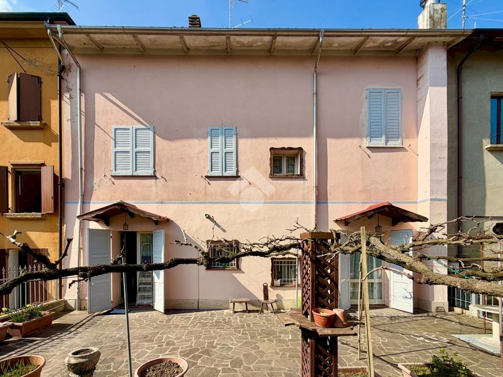 Casa semi indipendente Via della Libertà, Novellara - foto 1