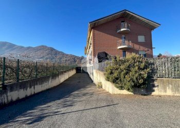 Four-room apartment Via Provinciale Saluzzo, Barge - photo 2