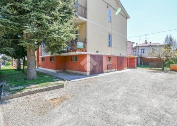 Four-room apartment Via Ferdinando Santi, Poggio Renatico - photo 4