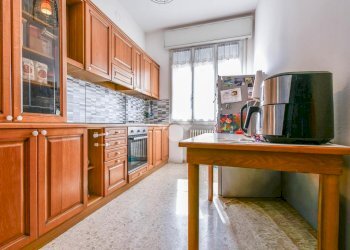 Four-room apartment Via Ferdinando Santi, Poggio Renatico - photo 9