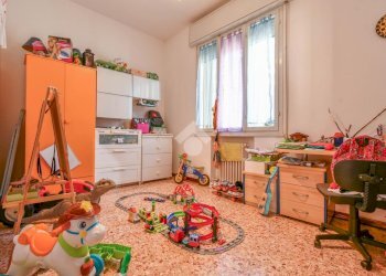 Four-room apartment Via Ferdinando Santi, Poggio Renatico - photo 14