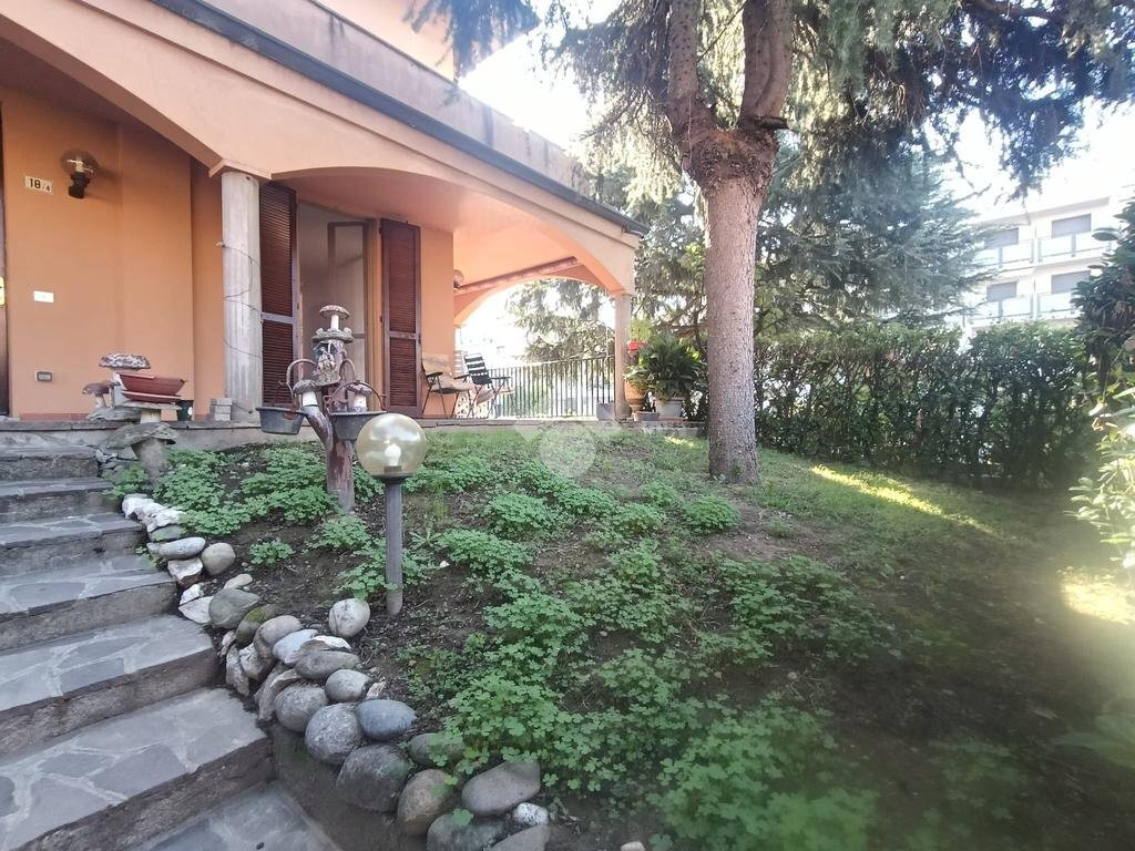 Quadrilocale villa a schiera via delle quattro marie, Bellinzago Lombardo - foto 2