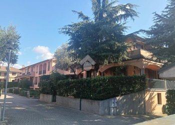 Quadrilocale villa a schiera via delle quattro marie, Bellinzago Lombardo - foto 7