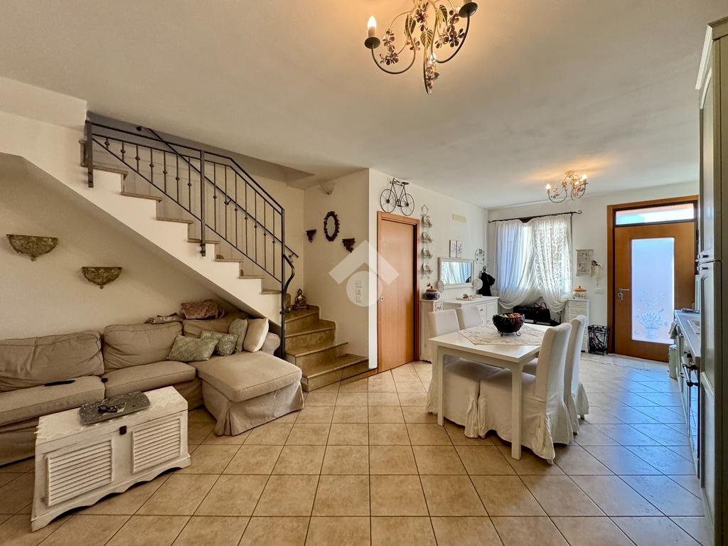 Bilocale Via prov. le Uso, Borghi - foto 3