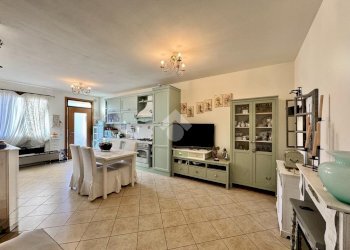 Two-room apartment Via prov. le Uso, Borghi - photo 4