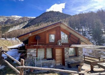 Villa Frazione Montroz, Cogne - photo 1