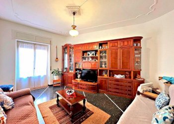 Quadrilocale Via Nino Oxilia, Savona (zona Villapiana) - foto 1