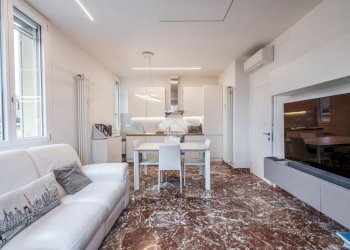 Trilocale Viale Martiri della Libertà, Modena (zona Centro Storico) - foto 1