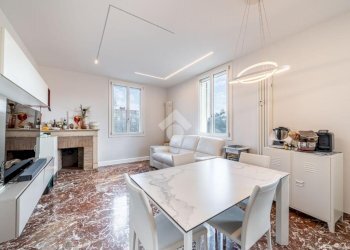 Trilocale Viale Martiri della Libertà, Modena (zona Centro Storico) - foto 2