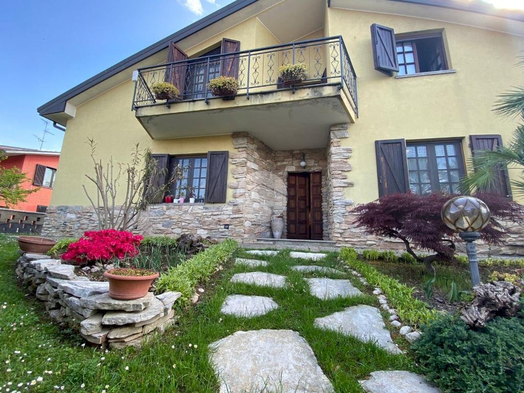 Villa Via monza, Bussero - foto 1