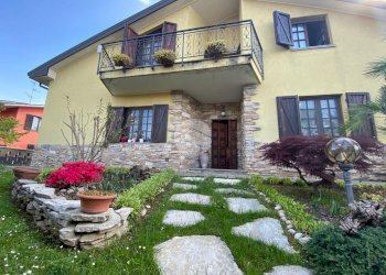 Villa Via monza, Bussero - foto 1