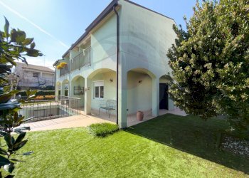 Foto 1 - Villa a Schiera via villa stanazzo, Lanciano - foto 1
