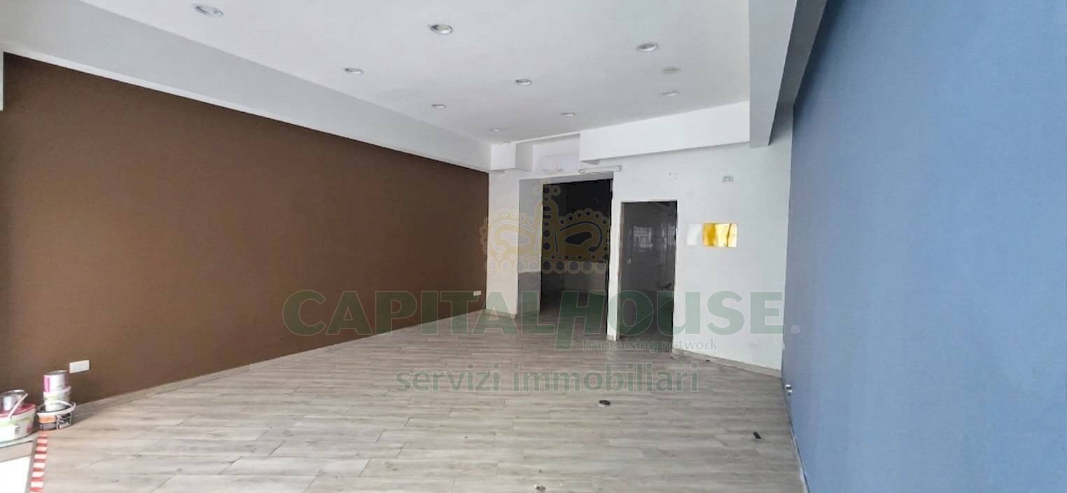 Foto 3 - Locale Commerciale via San Giovanni, Caserta - foto 3