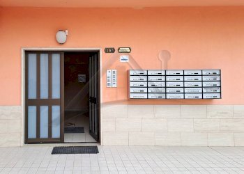 Foto 3 - Locale Commerciale Via Giancandido Pastorelli
 
16A, L'Aquila - foto 3