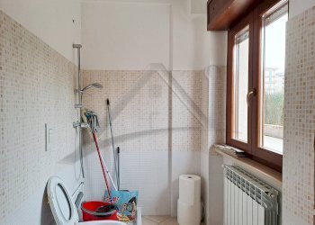 Foto 12 - Locale Commerciale Via Giancandido Pastorelli
 
16A, L'Aquila - foto 12