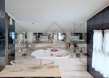 Foto 35 - Villa Via Cappadocia
 
4, L'Aquila - foto 35